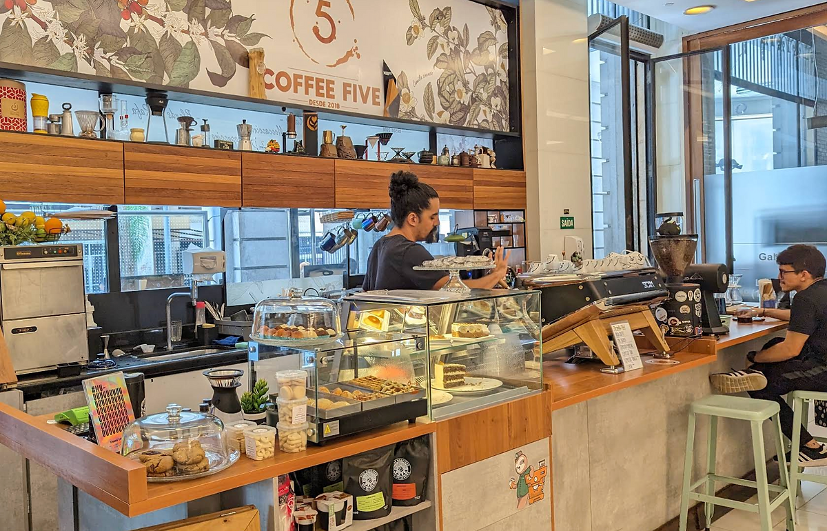 Coffee Five kiosk in Centro Rio